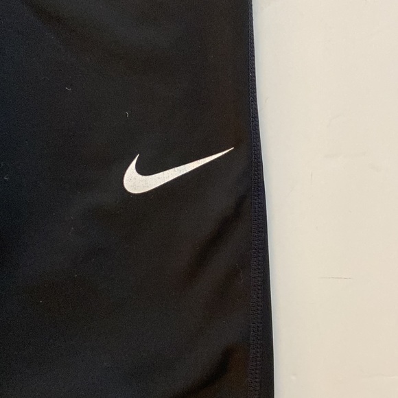NIKE Pro Training Compression Running Workout Capri Leggings Sz Medium - Picture 5 of 7